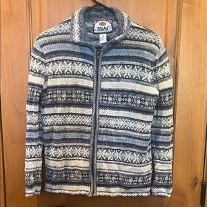 Tiara International Women's Blue and White Patterned Zip-Up Sweater